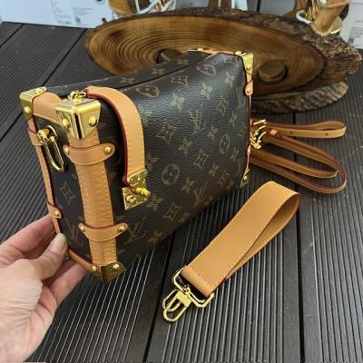 LV KUTU MONOGRAM ÇANTA 
