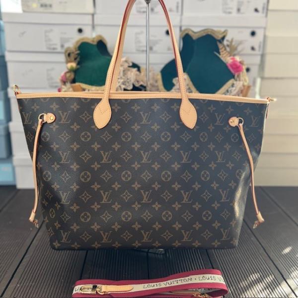 lv-monogram-askili-canta-3-resim2-5852.jpg