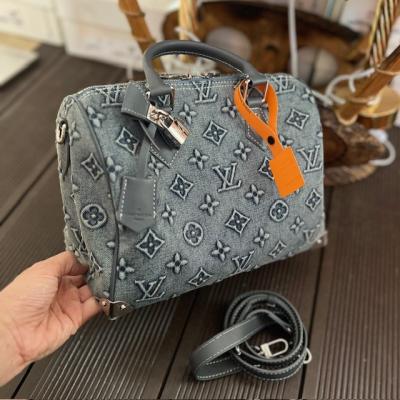 LV MONOGRAM ASKILI GRİ ÇANTA 