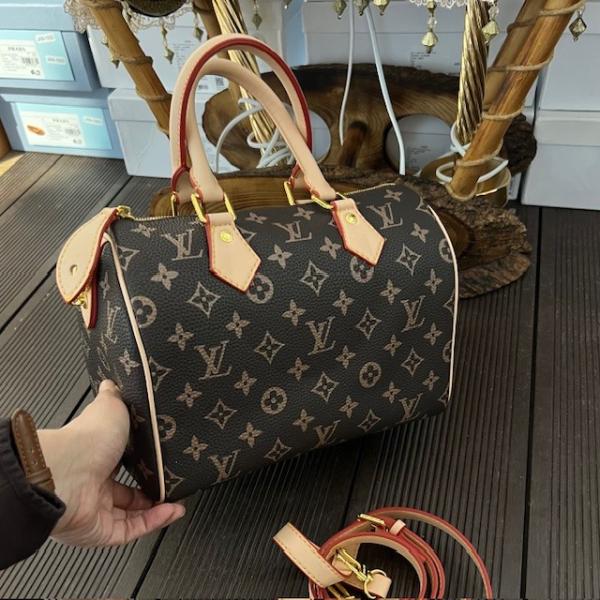 lv-monogram-canta-3-resim-5475.jpg