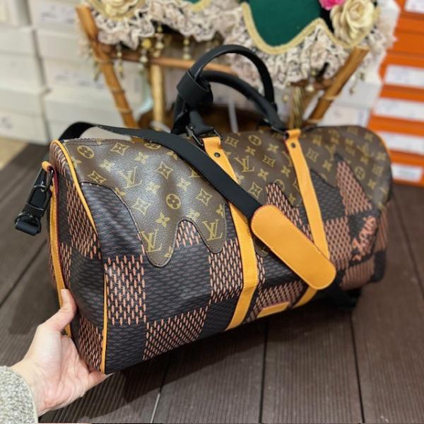 lv-monogram-desenli-valiz-resim2-8196.jpg