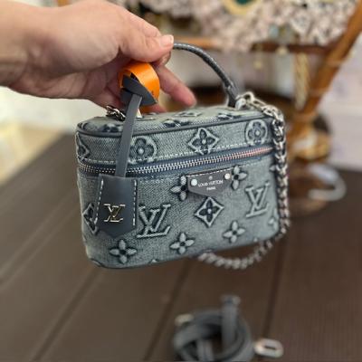 LV MONOGRAM GRİ ASKILI ÇANTA 