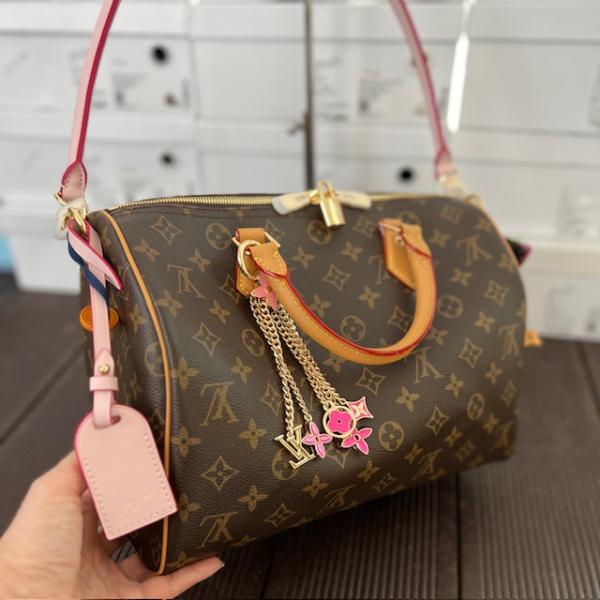lv-monogram-pembe-aksesuarli-canta--resim-5735.jpg