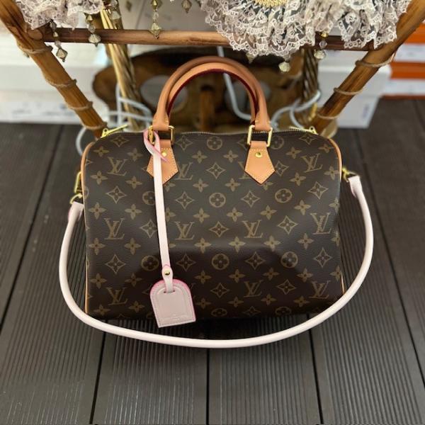 lv-monogram-pembe-aksesuarli-canta-1-resim2-6260.jpg