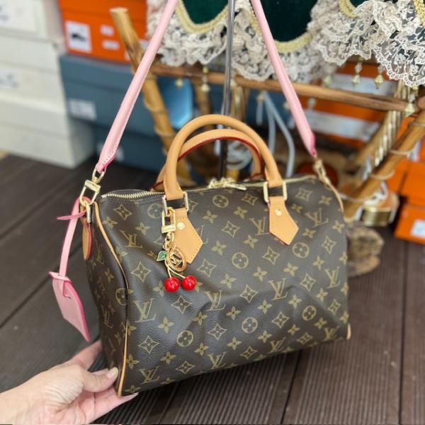 lv-pembe-monogram-askili-canta--resim-7026.jpg