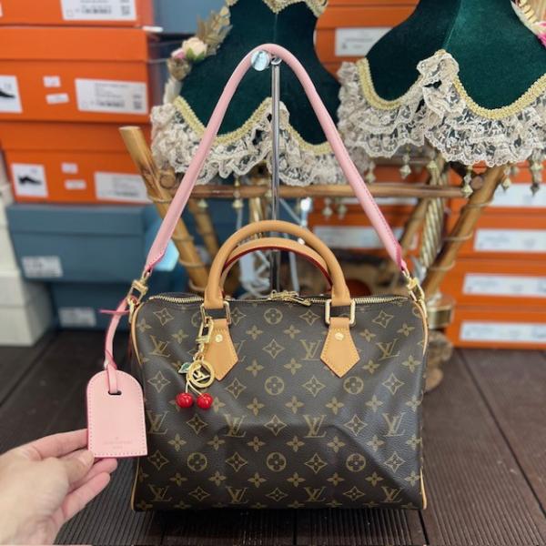 lv-pembe-monogram-askili-canta--resim2-7026.jpg