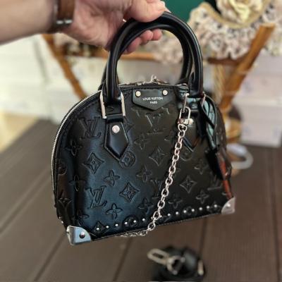 LV SİYAH ASKILI MONOGRAM ÇANTA 