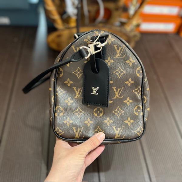 lv-siyah-monogram-askili-canta-1-resim3-7679.jpg