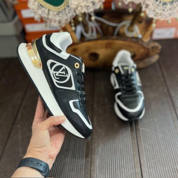 lv-siyah-sneaker-1-resim2-7852.jpg