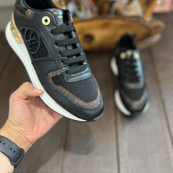 lv-siyah-sneaker-2-resim3-7887.jpg