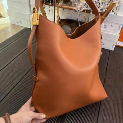 LV TABA DERİ ÇANTA 