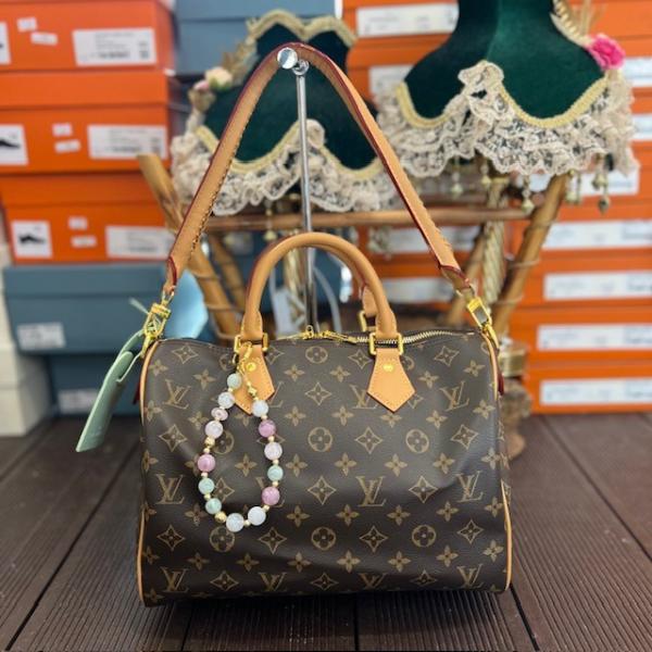 lv-yesil-monogram-askili-canta--resim2-7029.jpg