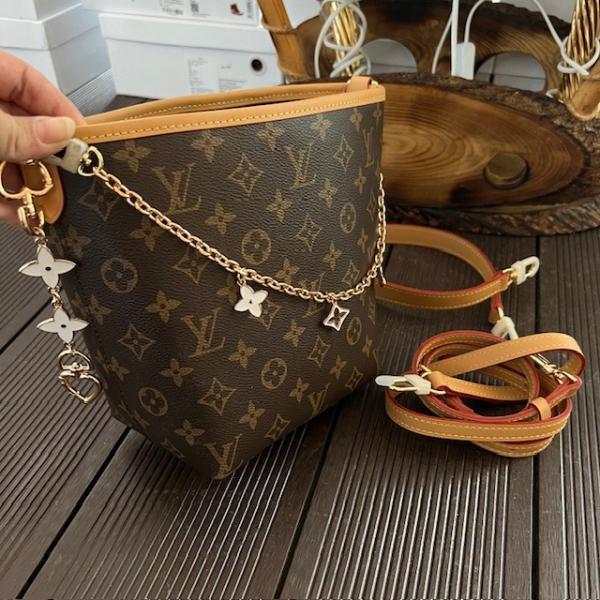 lv-zincir-detayli-monogram-canta--resim-7611.jpg
