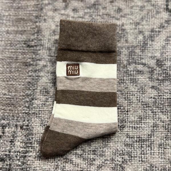 miu-aci-kahve-cizgili-corap-resim-5776.jpg