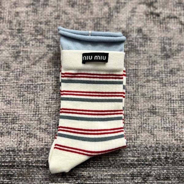 miu-cizgili-ekru-corap-resim-5795.jpg