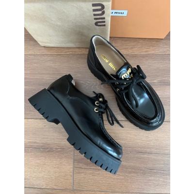 MİU SİYAH AYAKKABI