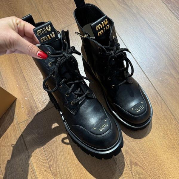 miu-siyah-bot-resim3-5458.jpg