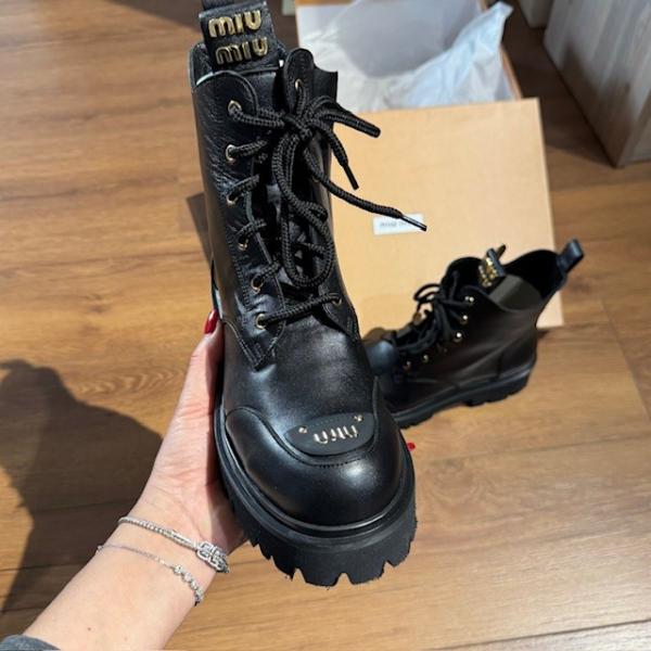miu-siyah-bot-resim5-5458.jpg