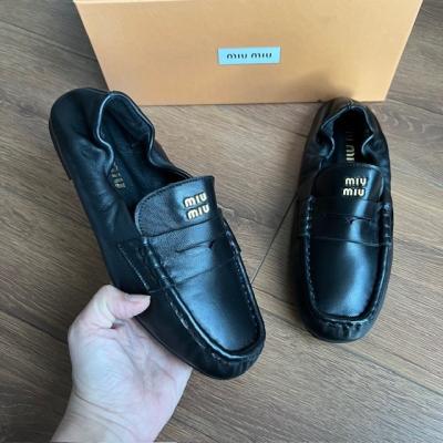 MİU SİYAH BÜZGÜLÜ AYAKKABI 