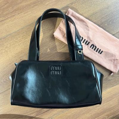 MİU SİYAH ÇANTA 