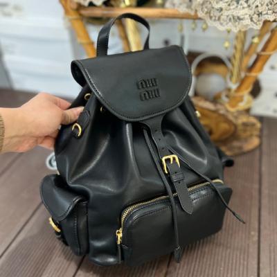 MİU SİYAH SIRT ÇANTASI