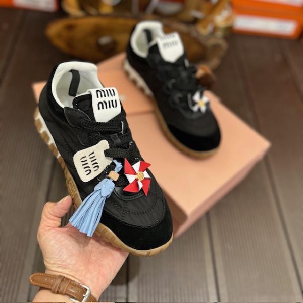 miu-siyah-sneaker-2-resim4-7065.jpg
