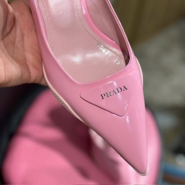 prada-pembe-ayakkabi-resim5-2474.jpg