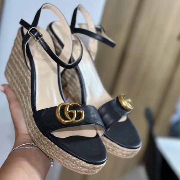 prada-siyah-sandalet-resim2-2470.jpg