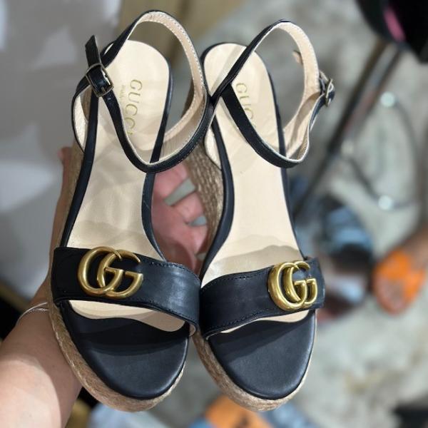 prada-siyah-sandalet-resim3-2470.jpg