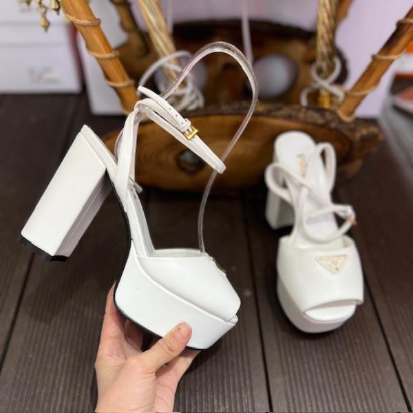 prd-beyaz-topuklu-ayakkabi--resim3-5975.jpg