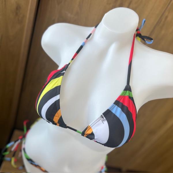 pucci-desenli-bikini-4-resim3-7102.jpg