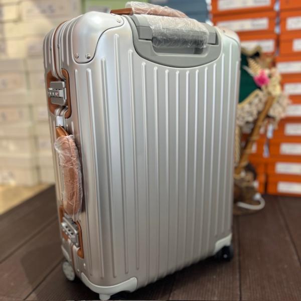 rimova-gri-valiz--resim-6585.jpg