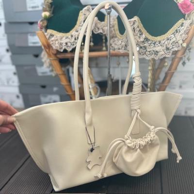 ROW ASKILI EKRU ÇANTA 