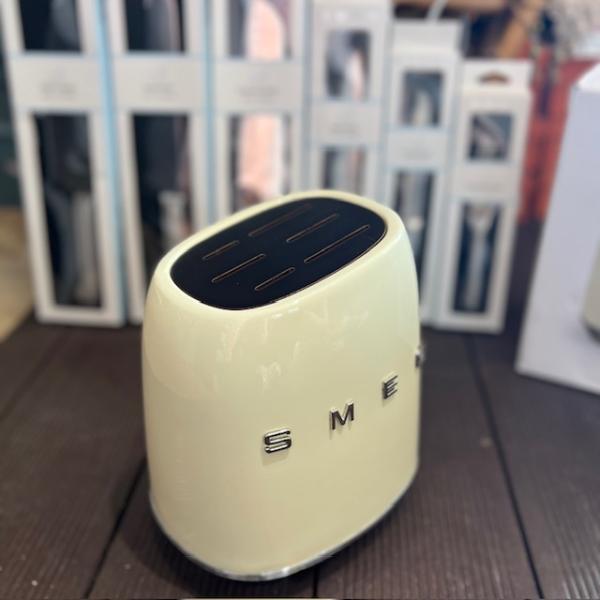 smeg-ekru-bicaklik--resim2-7515.jpg