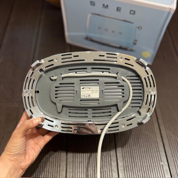 smeg-ekru-ekmek-kizartma-makinesi--resim4-7360.jpg