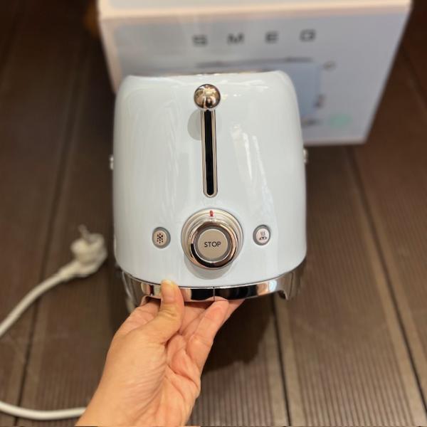 smeg-mavi-ekmek-kizartma-makinesi--resim3-7361.jpg