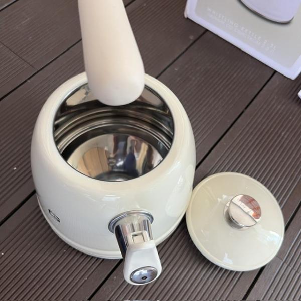 smeg-set-ustu-duduklu-kettle-2-resim3-6749.jpg