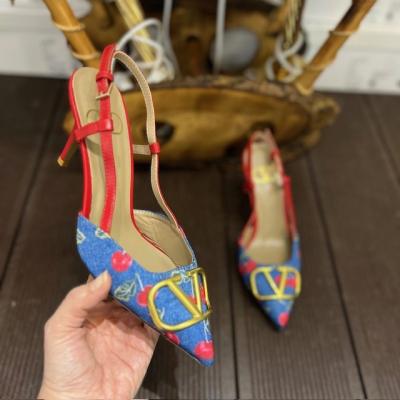 VLN KIRMIZI DESENLİ TOPUKLU AYAKKABI 