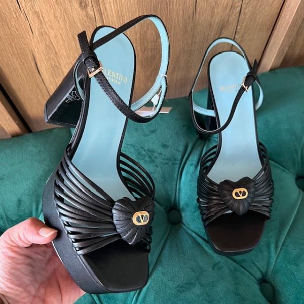 vln-siyah-topuklu-ayakkabi--resim-4906.jpg
