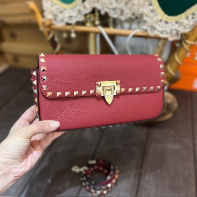 VLTN BORDO GOLD ROCKSTUD