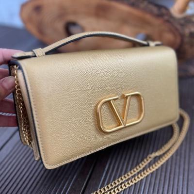 VLTN GOLD ÇANTA-1