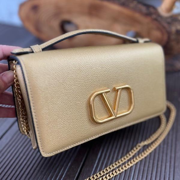 vltn-gold-canta-1-resim-6759.jpg