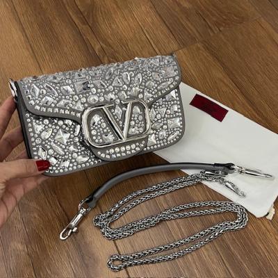 VLTN GRİ TAŞLI ÇANTA 