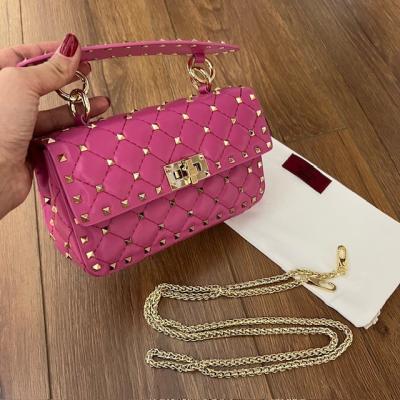 VLTN PEMBE KÜÇÜK BOY ÇANTA 