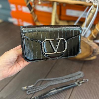 VLTN SİYAH ASKILI ÇANTA-5