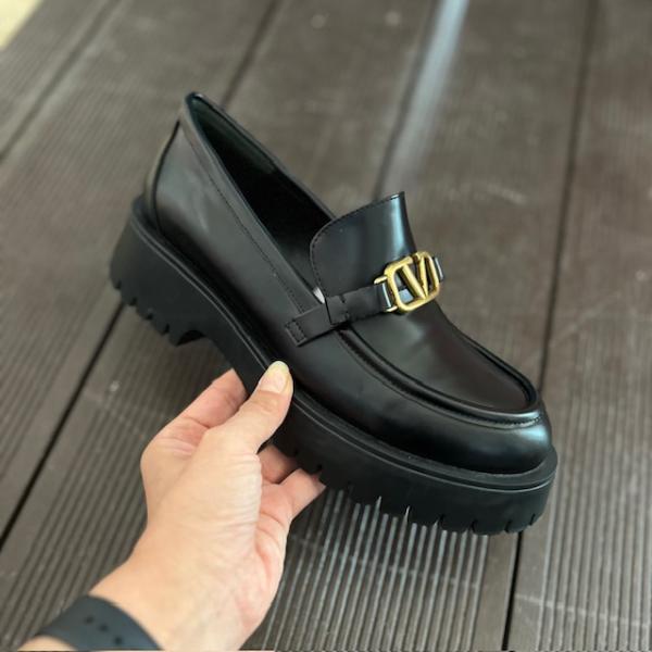 vltn-siyah-ayakkabi-2-resim-8016.jpg