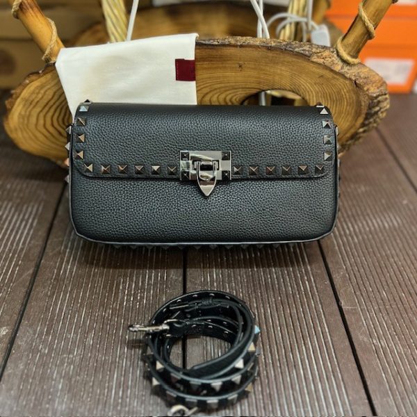 vltn-siyah-siyah-rockstud-2-resim2-8296.jpg