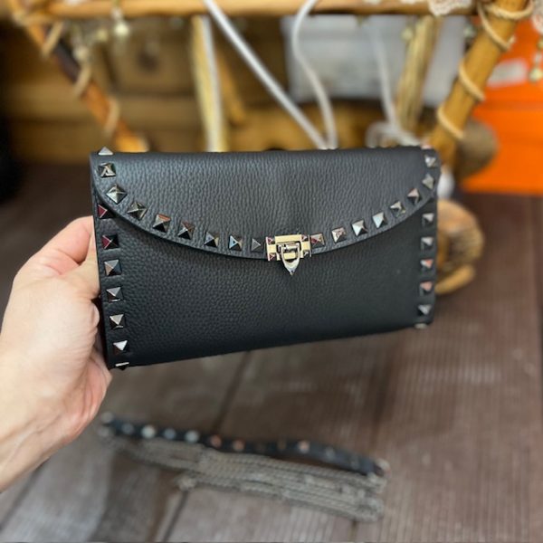 vltn-siyah-siyah-rockstud-resim-8293.jpg