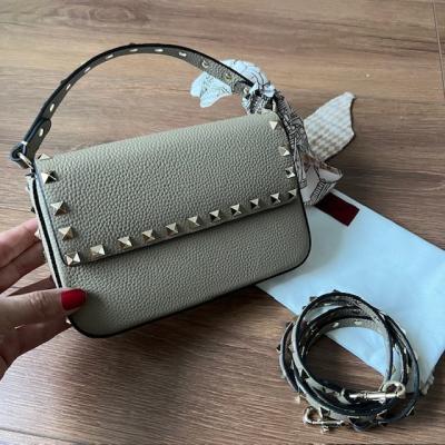 VLTN VİZON ASKILI ÇANTA 