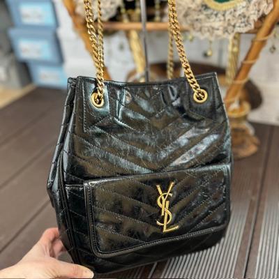 YS ZİNCİR ASKILI SİYAH ÇANTA 